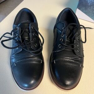 Boys Arizona size 1 shoe worn one time!! Adorable !!